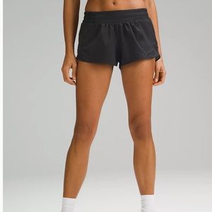 2.5 lululemon hottie hots